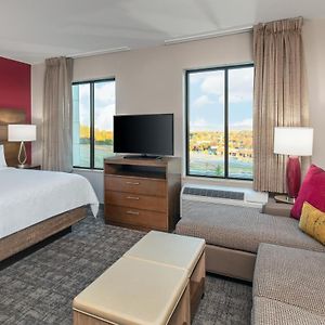 One-Bedroom King Suite